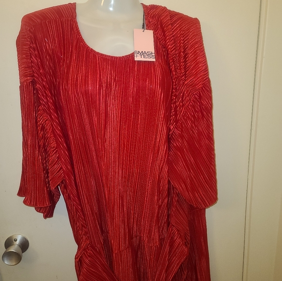 TASIA JUMPSUIT IN FESTIVE RED - 4XL [Smash & Tess] - Picture 5 of 10
